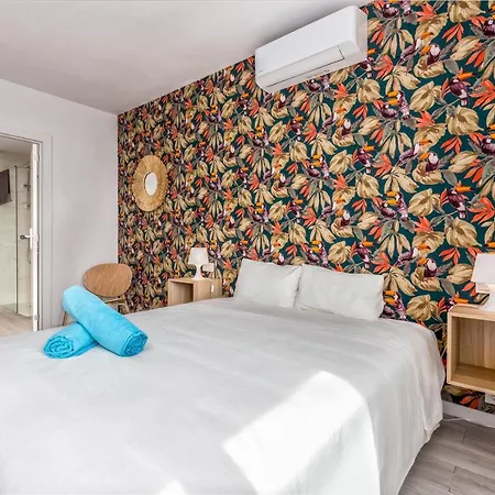 Front Line Beach By Puerto Banus Marbella